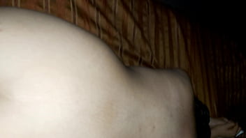 Le meto la verga por puta