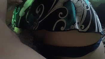 Mi esposa mojada cojiendo