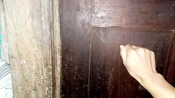 &iexcl;&iexcl;&iexcl;&iexcl;my stepsister puts on a sexy wig and tells me she is an amateur porn model she told me to make her feel like a slut and i gave her lots of intense sex with orgasms