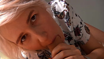 Cum in amateur girl's face