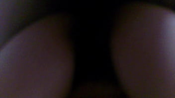 Mi novia abre sus piernas para mi