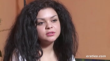 Hot babe masturbates for us