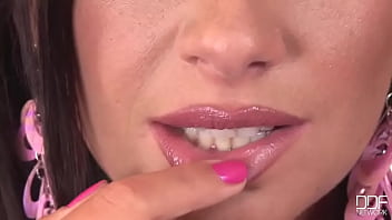 Splendid stripteaser