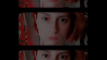 Attention si tu t'abonnes tu risques de voir de gros nichons