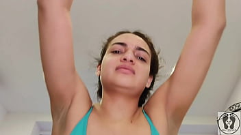 Ana spears yoga workout squat clench stretching camel toe