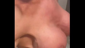 Who wants to skinny dip with me #spa #xxx #skinnydipping #hotmum #womenwithmuscle