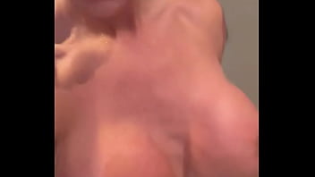 Who wants to skinny dip with me #spa #xxx #skinnydipping #hotmum #womenwithmuscle