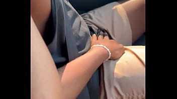 Ele me faz tirar a calcinha toda vez que estou de vestido