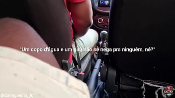 “um copo d’água e um pau não se nega a ninguém né ” ontem o plano era ir pro centro caçar na rua mas esse ube
