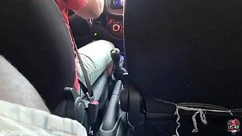 “um copo d’água e um pau não se nega a ninguém né ” ontem o plano era ir pro centro caçar na rua mas esse ube