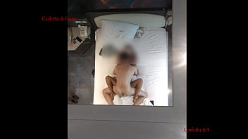 Milf latina siendo seducida para trabajar de modelo