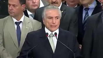 Velho putinho fudendo nacao com