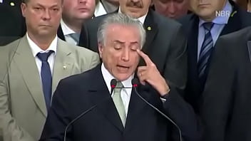 Velho putinho fudendo nacao com