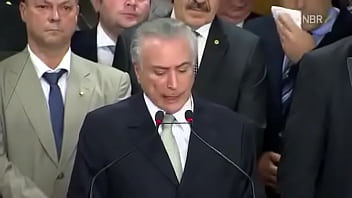 Velho putinho fudendo nacao com