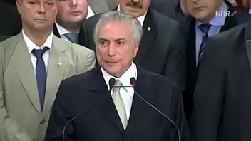 Velho putinho fudendo nacao com
