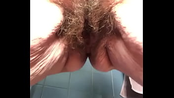 Pissing Pissing