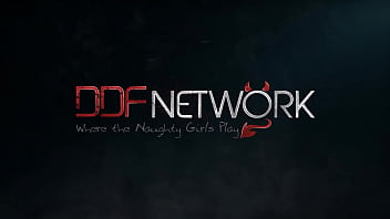 A wild ride brunette babe goes solo with the sybian