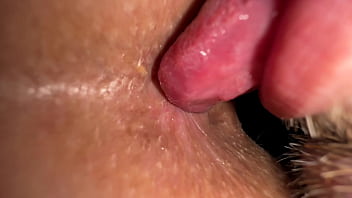 Certain circumstances can both increase and decrease the likelihood of losing your virginity at the age of 20