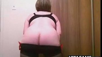 Thick and horny cam whore playing with a dildo