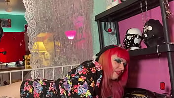 Goddess starlavamp gooning hard for her stepbro sucking dick and snapping selfies