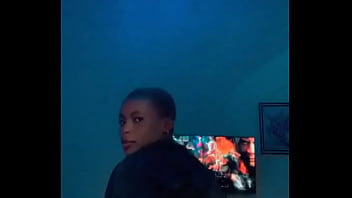 Puta africana quer levar pau