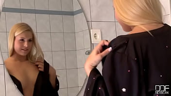 Ultimate dreamgirl next door