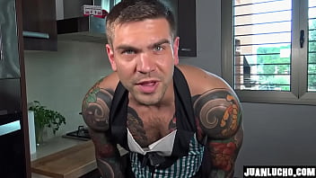 Cooking and fapping by juan lucho