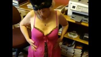 Tit and pussy show