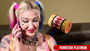 Blonde leya falcon gets fucked by hot clown maya sinstress