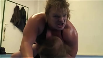Neck crushing legscissor anna konda wrestlingsession Neck crushing legscissor anna konda wrestlingsession