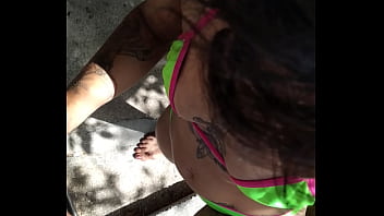 Na rua sabe melhor por isso chupa aí