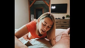 Hotwife scarlettraven fucks a stranger