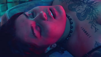 Two hotties who appreciate my feet