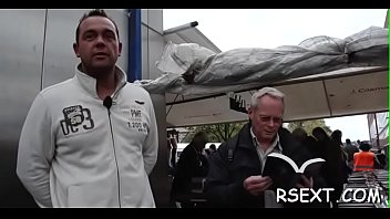 Dinky rams alluring woman goldie's fanny