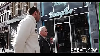 Dinky rams alluring woman goldie's fanny