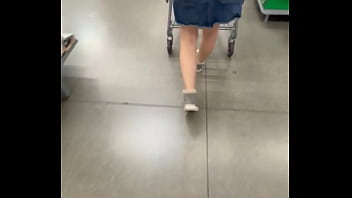 Wifeyy and hubby playing in public