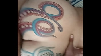 Mi cuñado me da duro en cuatro