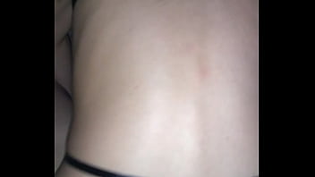 Su culo caliente pedía más verga