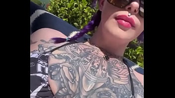 Having fun in the sun ️ buy ur big booty goddess a drink$smokiestlynx