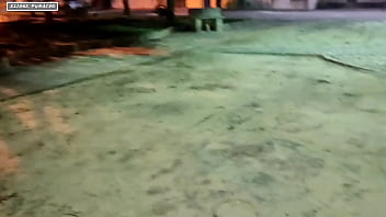 Realizei meu fetiche fiz sexo com amigos na praça