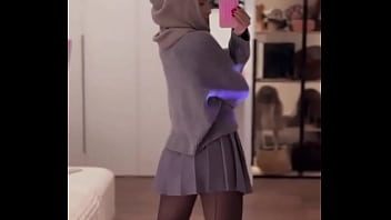 What outfit is better to wear to the store for bread