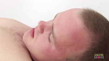 Masseuse sucked a dick before getting her trimmed pussy smashed