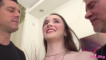 Hazel moore enjoys double penetration