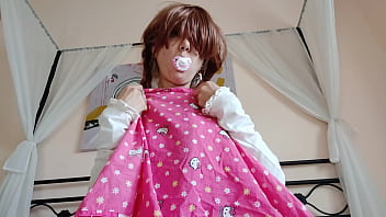 Age regression with my really hot diaper and a surprize