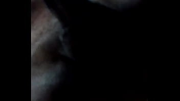 Socando na coroa negra de quatro