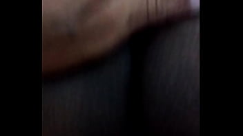 Socando na coroa negra de quatro