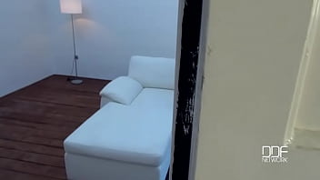 Horny horn blower british blonde beauty sucks big cock