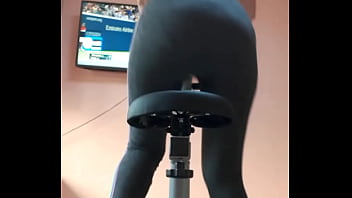 I didn't want to interrupt my workout and peed my gym pants