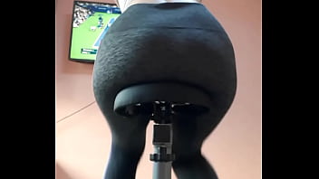 I didn't want to interrupt my workout and peed my gym pants