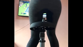 I didn't want to interrupt my workout and peed my gym pants